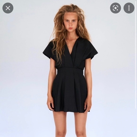 NEW Zara Black Poplin Mini Dress in M - Picture 1 of 4